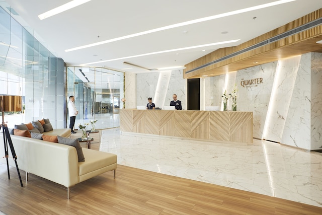 ザ クォーター アリ バイ UHG