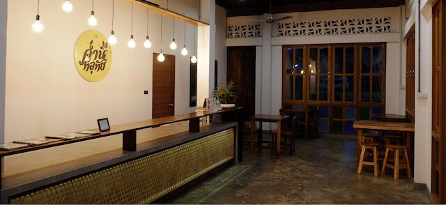 コメネーティー ウタイ