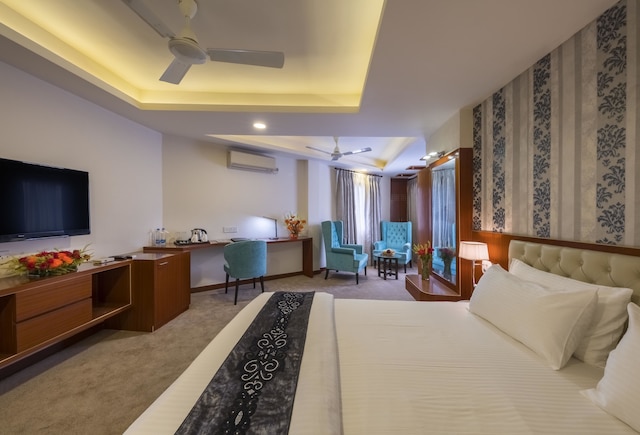 ホテル エミレーツ