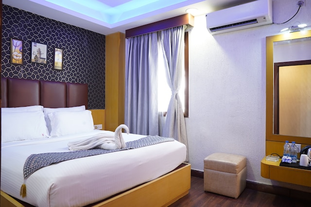 ホテル エミレーツ