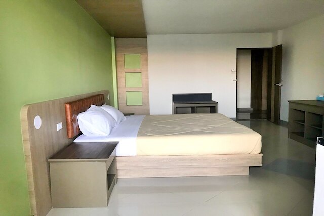 ロッブリー レジデンス ホテル