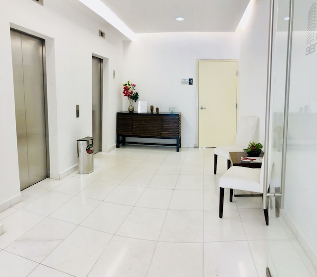 アパートメント ダウンタウン 1106