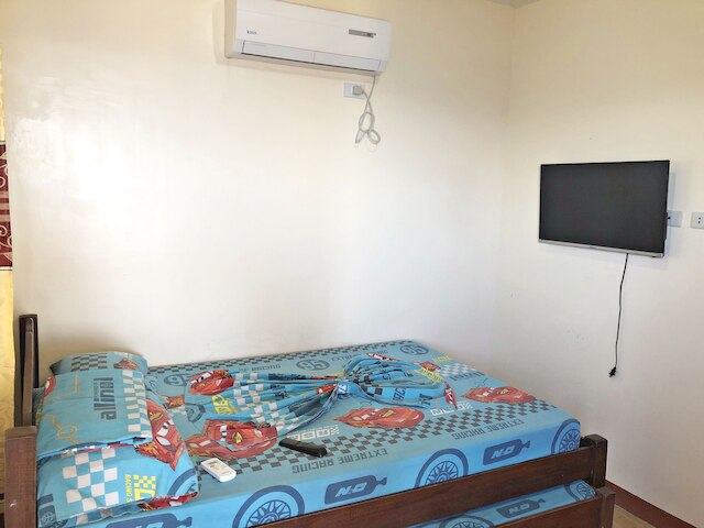 クイーン オブ アイル レストラン アンド コテージズ