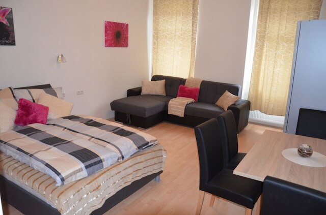 エラ アパートメンツ アム プラーター