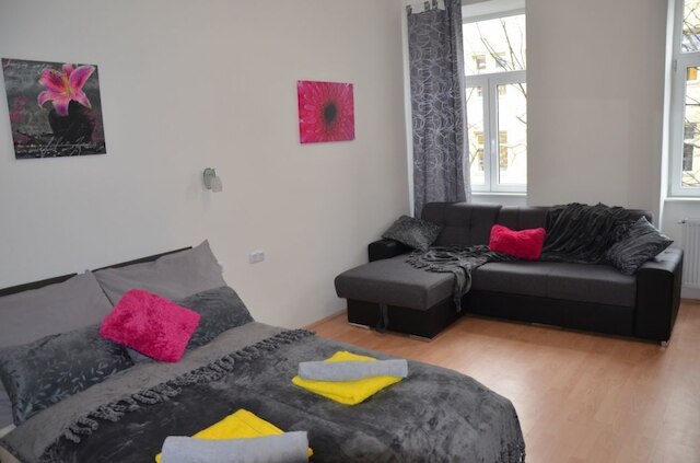 エラ アパートメンツ アム プラーター