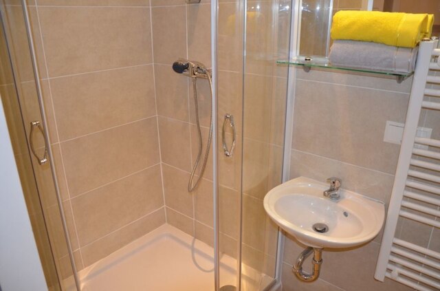 エラ アパートメンツ アム プラーター