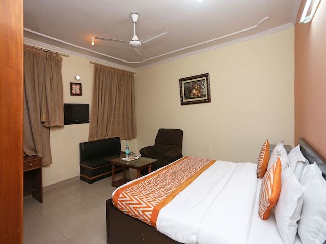 OYO 542 カルカジ レジデンシー BNB