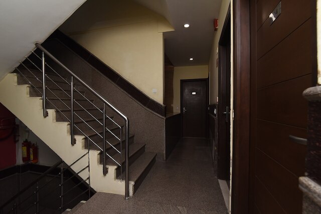 OYO 8265 ザ オリーブ イン