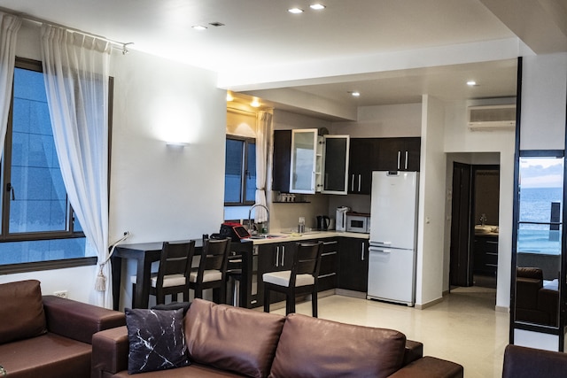 パノラミック オーシャン ビュー  1 ミン フロム ザ シー