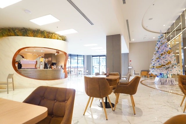 ザ クォーター ラップラオ バイ UHG