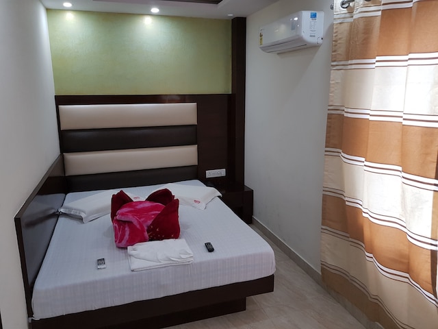 ホテル アンバ デラックス