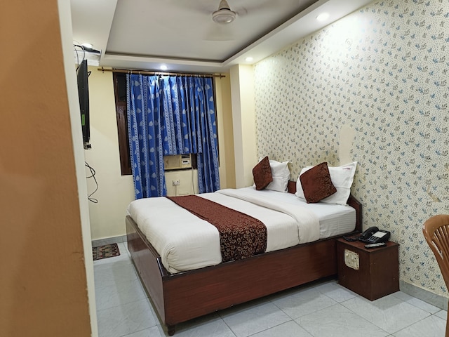 ホテル アンバ デラックス