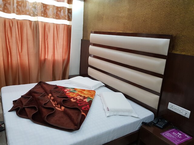 ホテル アンバ デラックス