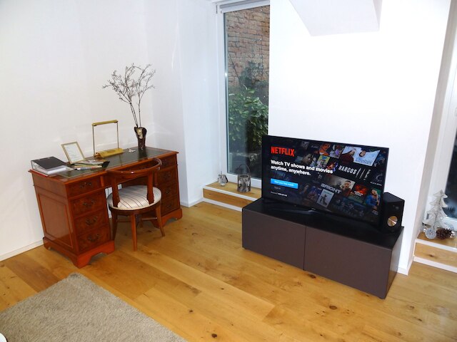 ブラウハウス アパートメンツ