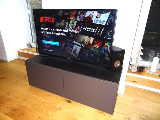 ブラウハウス アパートメンツ