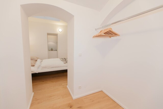 ブラウハウス アパートメンツ