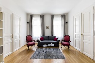 ブラウハウス アパートメンツ