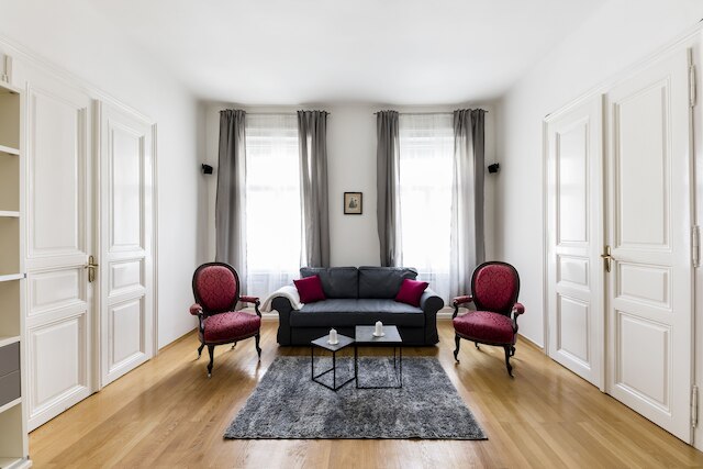 ブラウハウス アパートメンツ