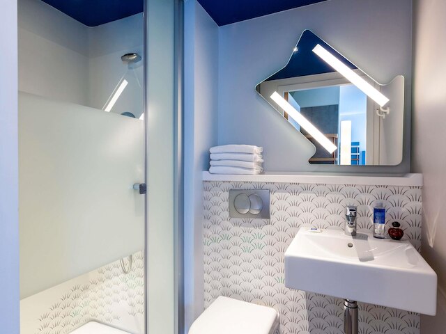 イビス バジェット パリ クリシー メリー