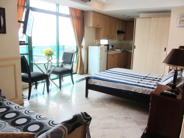 ベイウォッチ タワー