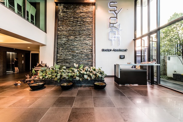 シーフォン ホテル & アパートメント