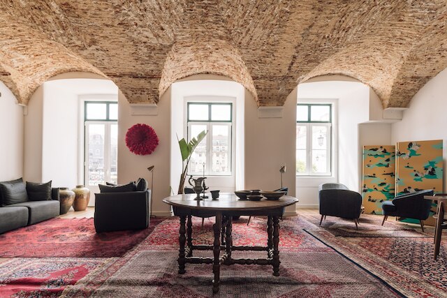 ザ ヴィジオネール アパートメンツ