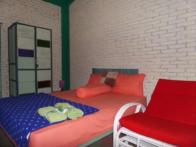 オマ ンデリク ジョグジャ