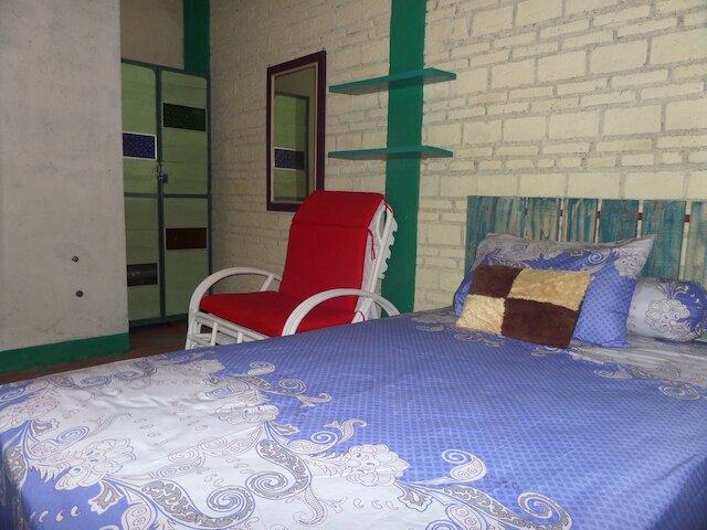 オマ ンデリク ジョグジャ