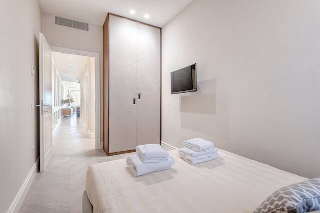 ラグジュアリー ブルー リバー バイ Mmega