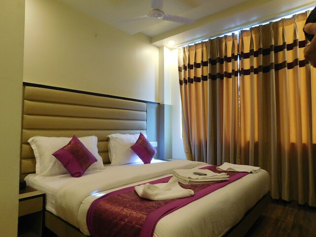 ホテル ガウランガ ニアレスト ニュー デリー レイルウェイ ステーション