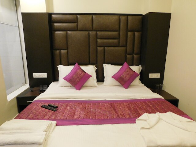 ホテル ガウランガ ニアレスト ニュー デリー レイルウェイ ステーション