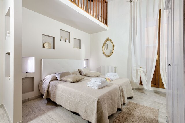 サンタ クローチェ カテドラル バイ Mmega