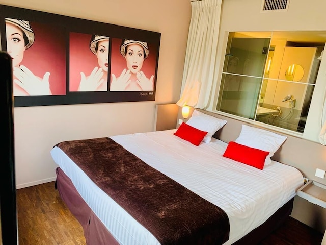 スタンディング オテル スイーツ バイ アクティソース