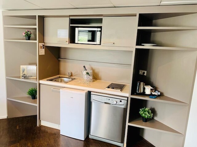 スタンディング オテル スイーツ バイ アクティソース