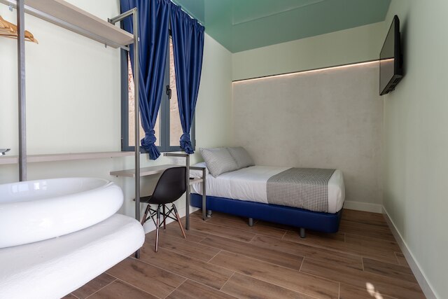 ホスタル シャーロット