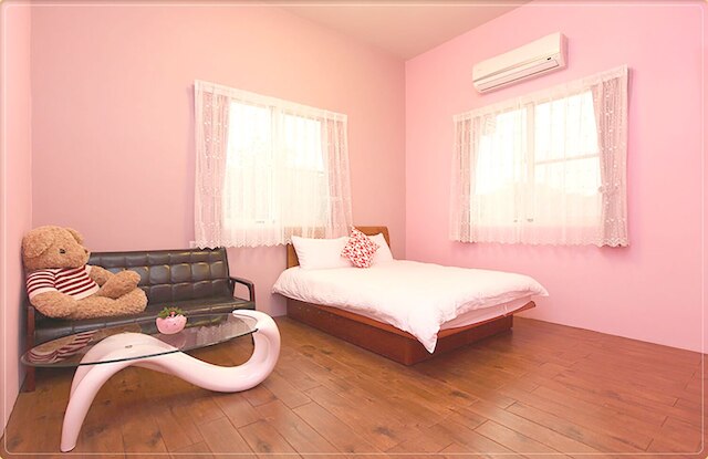 6636 B&B (六六山石路花園民宿)