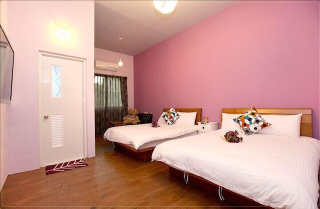 6636 B&B (六六山石路花園民宿)