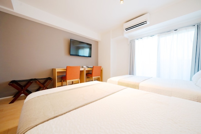 モノトーン難波