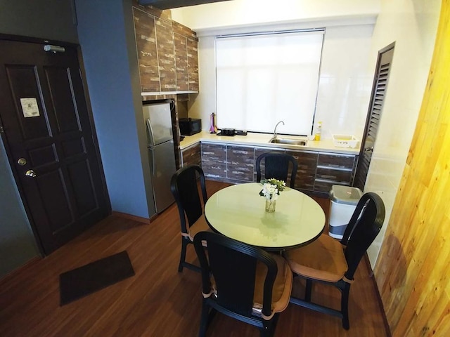 アーバン インダストリアル シティ ビュー