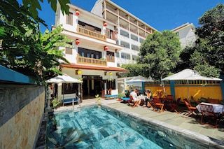 B'Lan リバーサイド ヴィラ