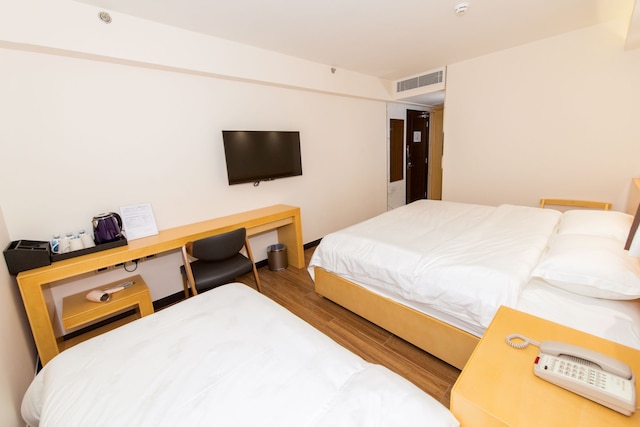 サン トゥン フォン コマーシャル イン サウス ウィング