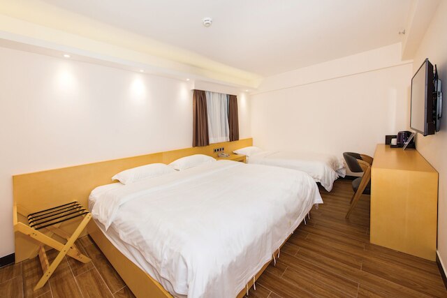 サン トゥン フォン コマーシャル イン サウス ウィング