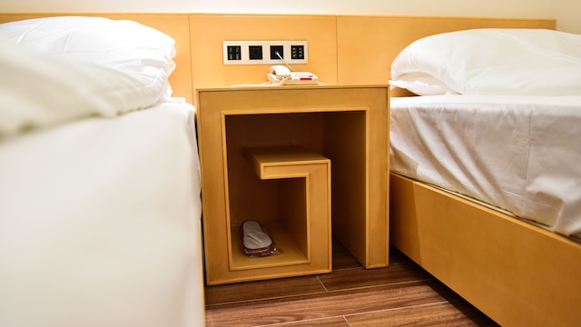 サン トゥン フォン コマーシャル イン サウス ウィング