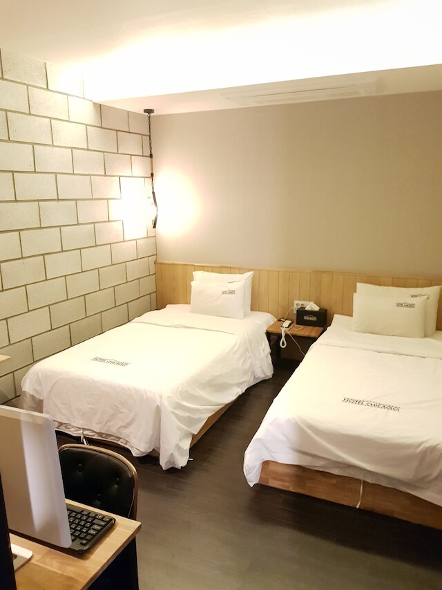 ドウェル ホテル