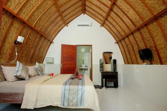 ワルナ ビーチ ホテル