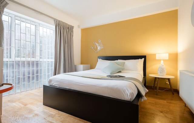 ザ サウスウィック サンクチュアリー - 大きい & モダンなホーム、ベッドルーム 6 室、プライベート テラスあり