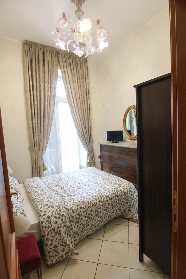 アントニカ ホーム