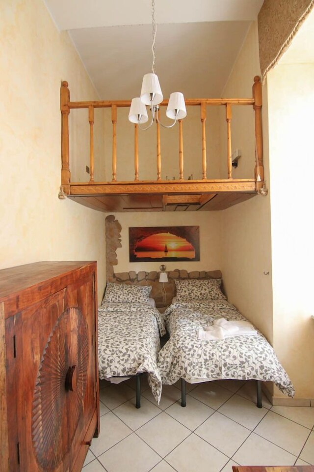 アントニカ ホーム