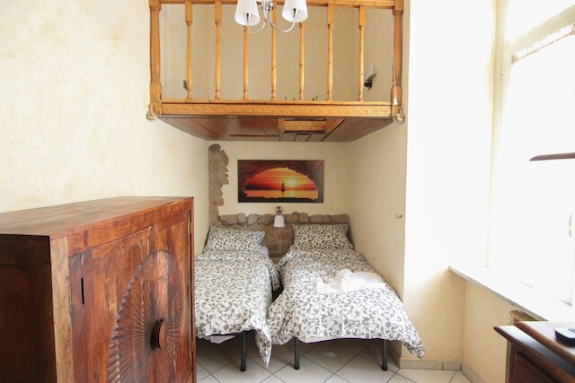 アントニカ ホーム