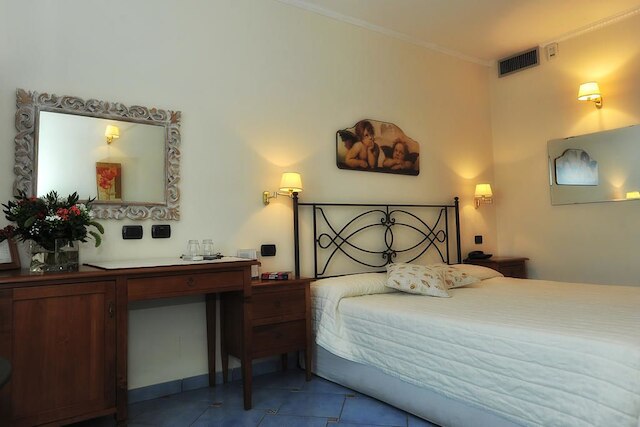 エ ポイ ....ラヴェッロ